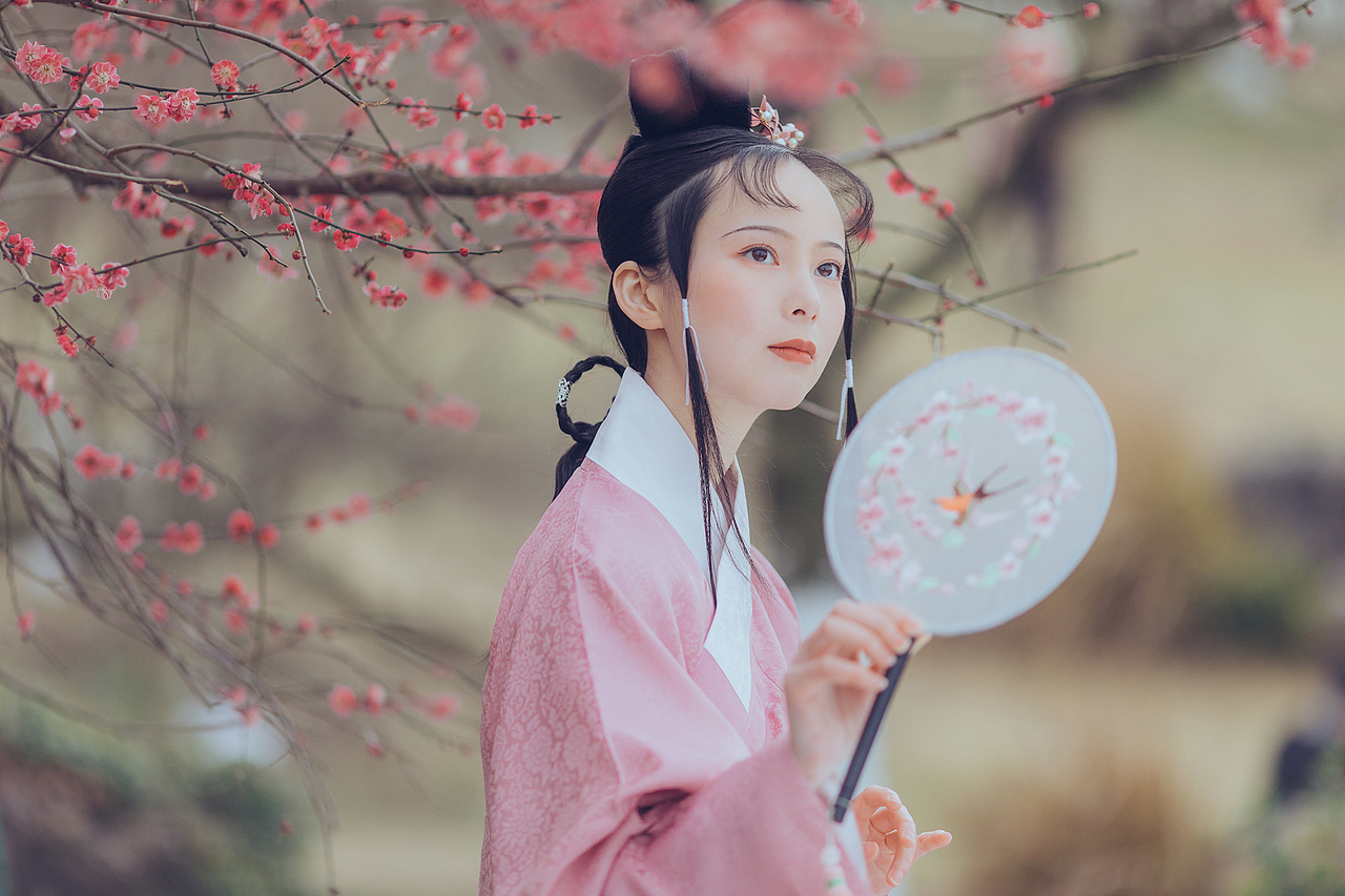 红梅姬（图ZMTQ0MzE0NDE2） - 人像摄影 - 站酷设计师李沐鸿Civ原创素材 - 站酷ZCOOL