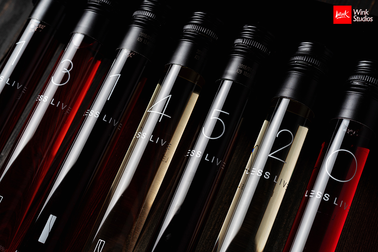 小支酒,暗调里的一缕灯