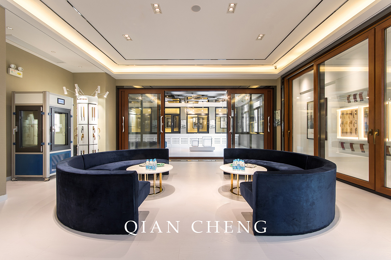 罗普斯金门窗展示中心|建筑空间摄影|设计样板间展厅（图ZMTAyMDM2OTk2） - 环境/建筑摄影 - 站酷设计师摄影师钱诚原创素材 - 站酷ZCOOL