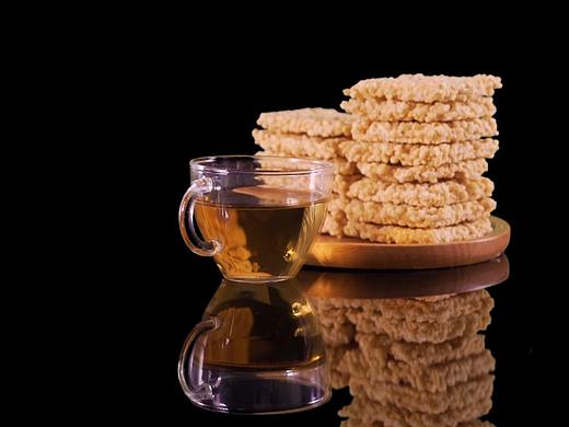 锅巴三只松鼠的头图小视频