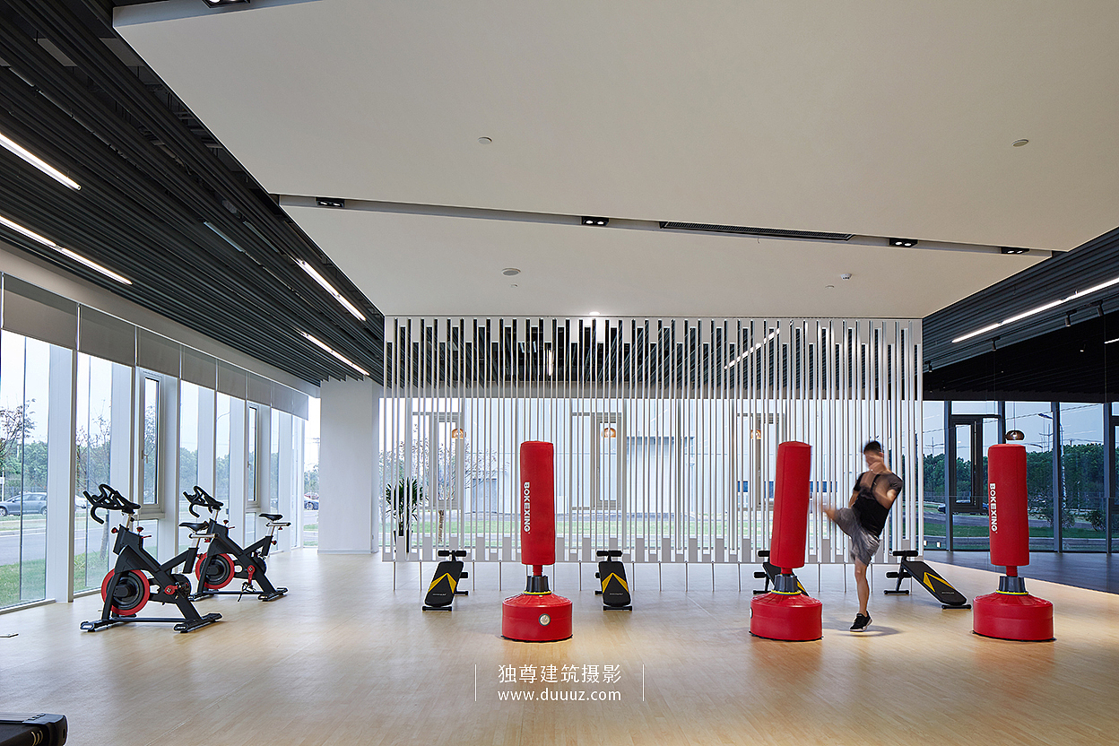 独尊建筑摄影 : 越行,越趣 | 苏州前途汽车办公楼