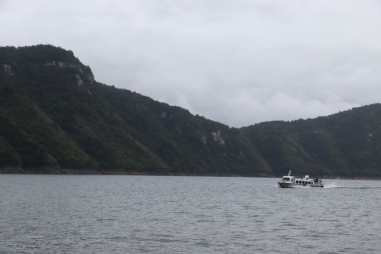 雾漫小东江（图ZMjI2MzE5NDA4） - 风光摄影 - 站酷设计师鞥嗯哼原创素材 - 站酷ZCOOL