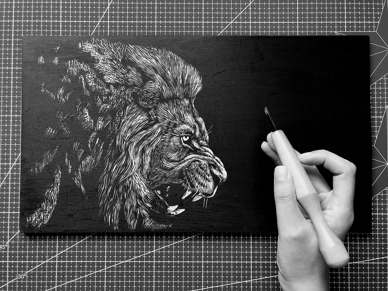 手工雕刻黑白木刻版画狮