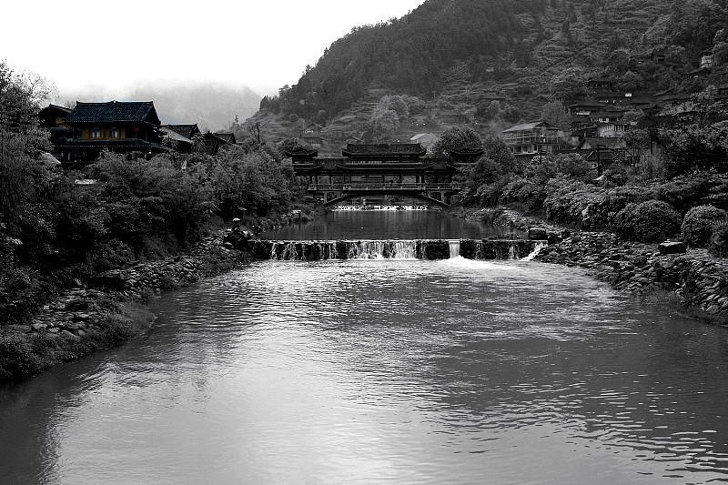 黑白撞上色彩（圖ZNDI2NjUxOTI=） - 風(fēng)光攝影 - 站酷設(shè)計(jì)師程沒勁原創(chuàng)素材 - 站酷ZCOOL