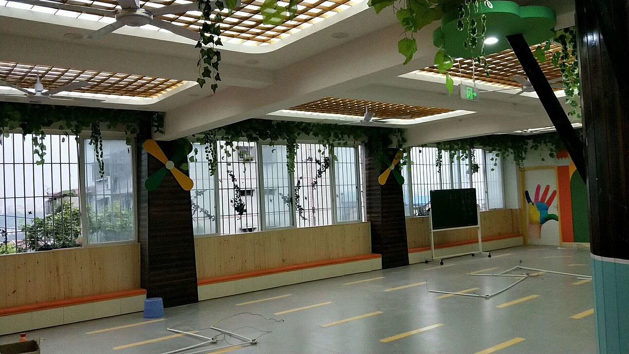 四川成都幼儿园装修直播|成都风车车幼儿园装修现场图