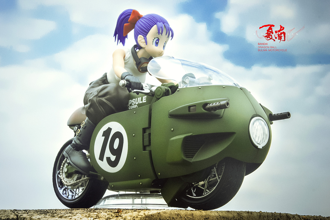 万代拼装模型 龙珠 布尔玛摩托
