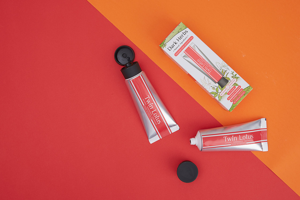 NATURAL INGREDIENTS TOOTHPASTE HIGH MOUNTAIN TEA