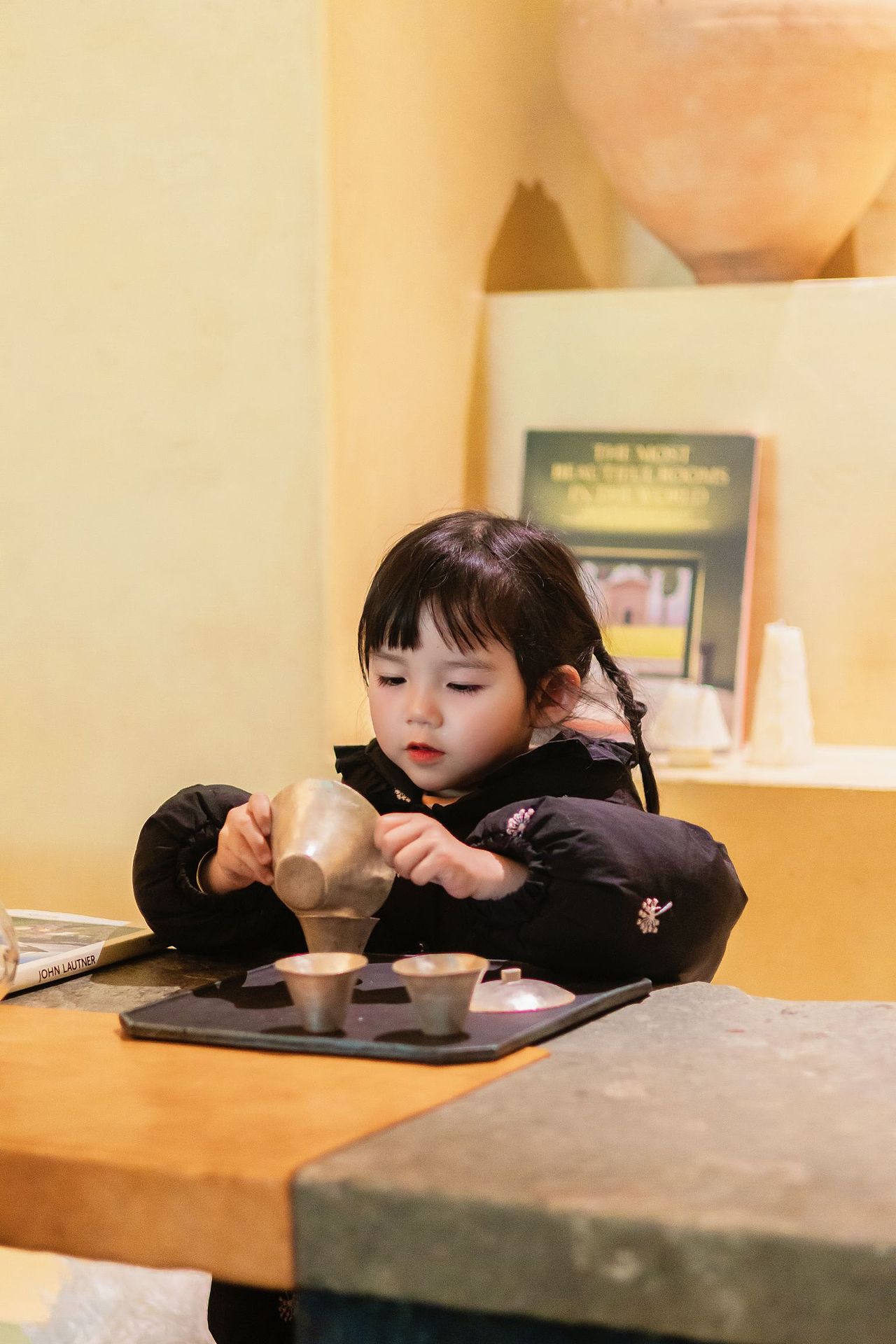 书香时刻（图ZMzUzMTgxNzM2） - 人像摄影 - 站酷设计师温雯尔雅_原创素材 - 站酷ZCOOL