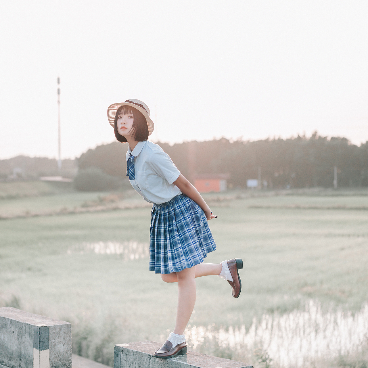 夏空（图ZMTc4NjA2MzEy） - 人像摄影 - 站酷设计师白日梦大熊菌原创素材 - 站酷ZCOOL