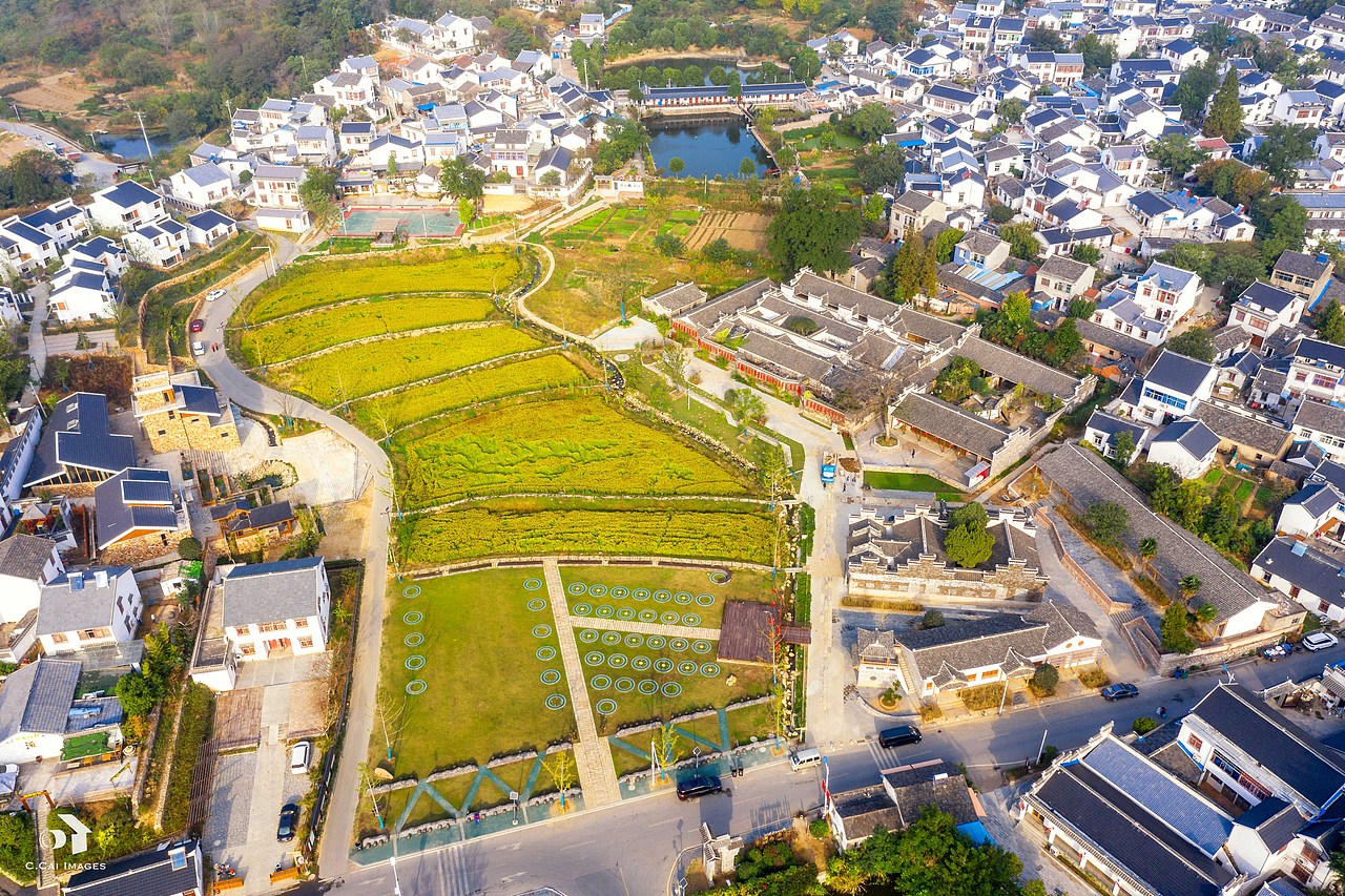 乡村示范区:南京佘村改造项目