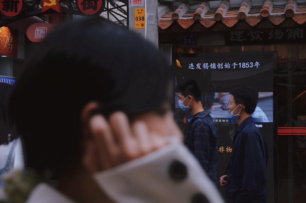 第一次扛相机（图ZMjMxNzI5NDA0） - 人像摄影 - 站酷设计师莹妹纸原创素材 - 站酷ZCOOL