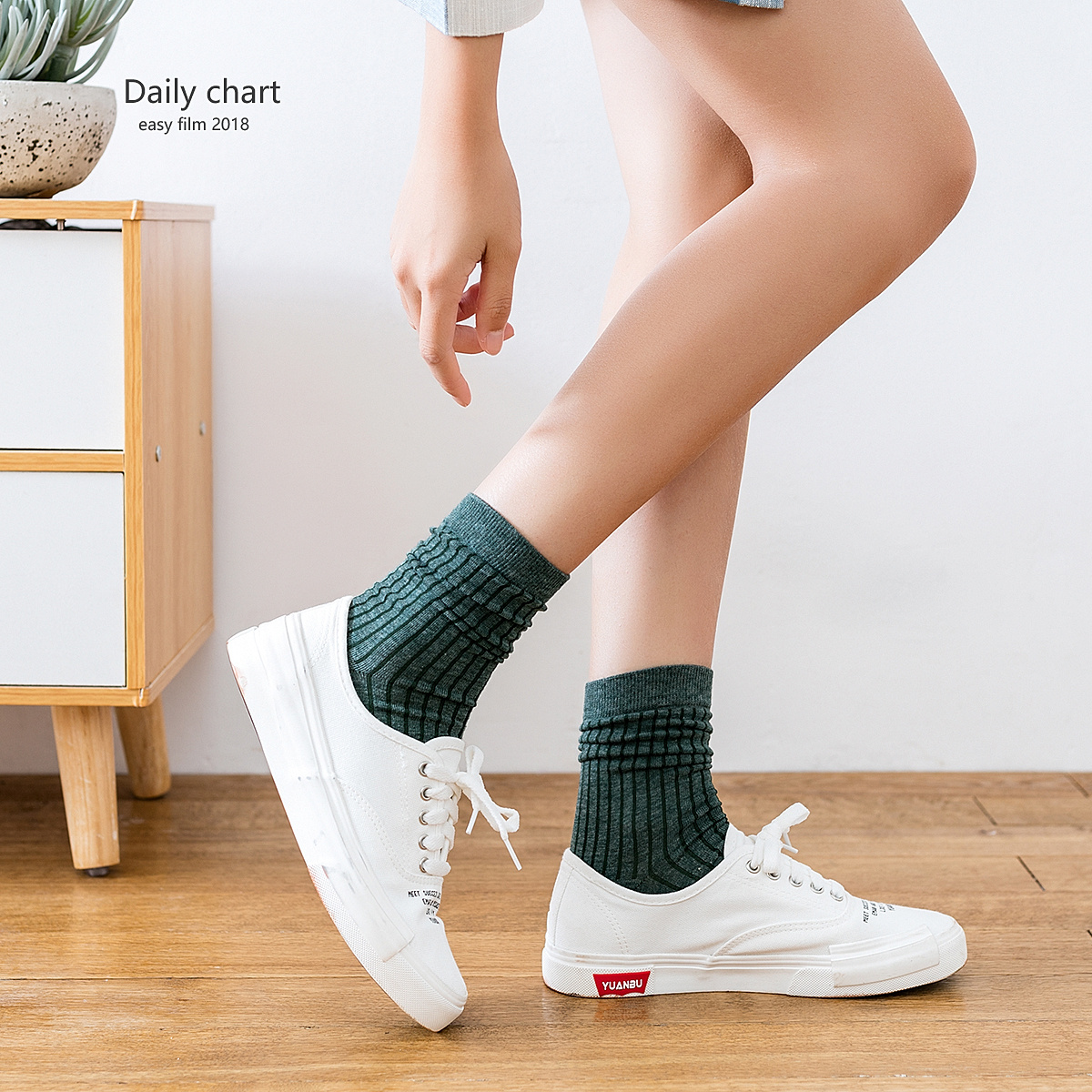 2019春夏蕾丝丝袜透明袜女袜袜子堆堆袜水晶袜|摄影|产品|承影摄计 - 原创作品 - 站酷 (ZCOOL)