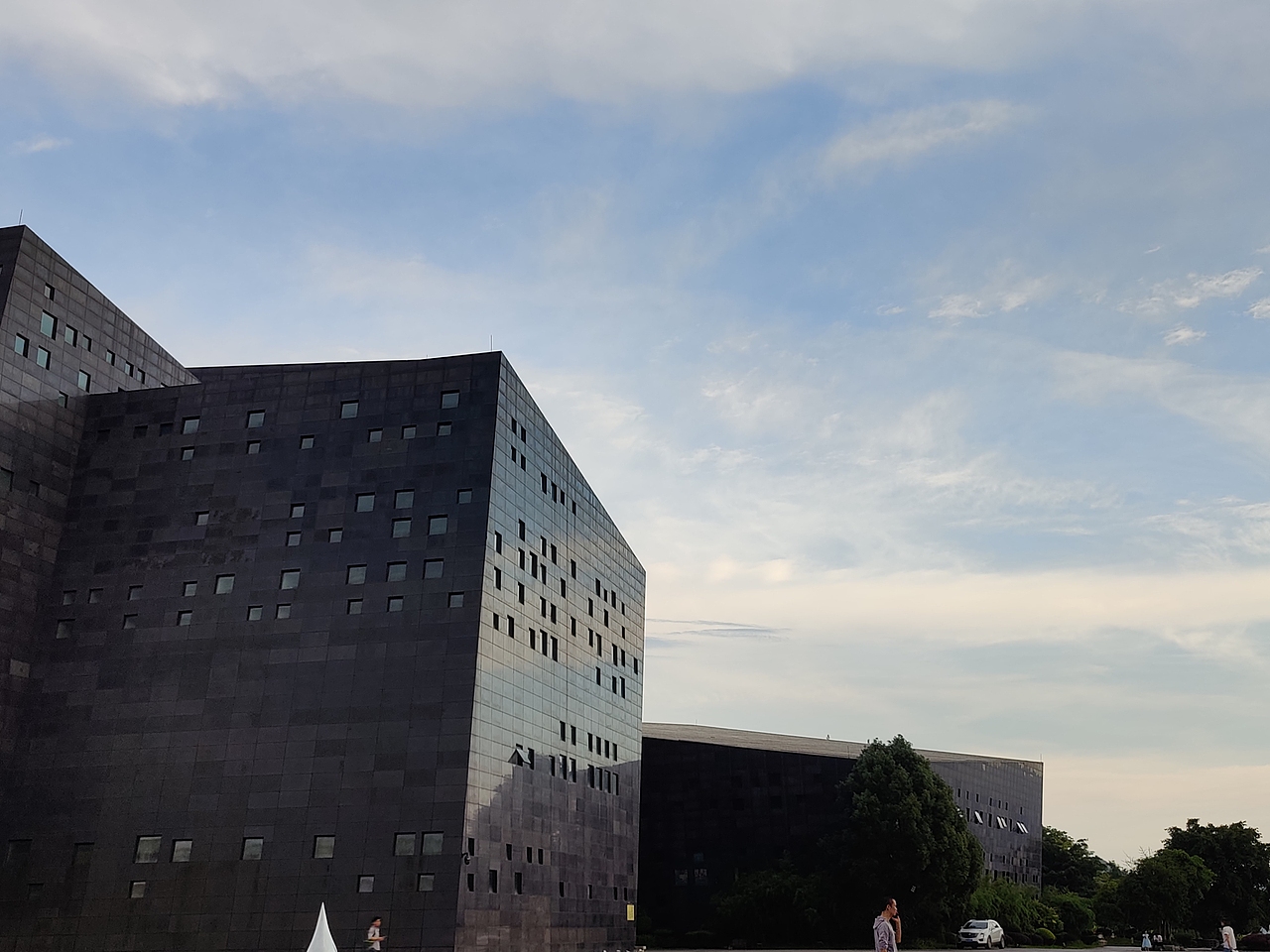 兴义国际会展中心建筑风光