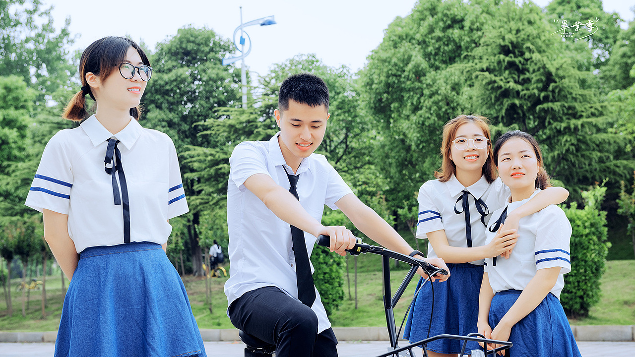 2017毕业岁月匆匆青春答卷2017