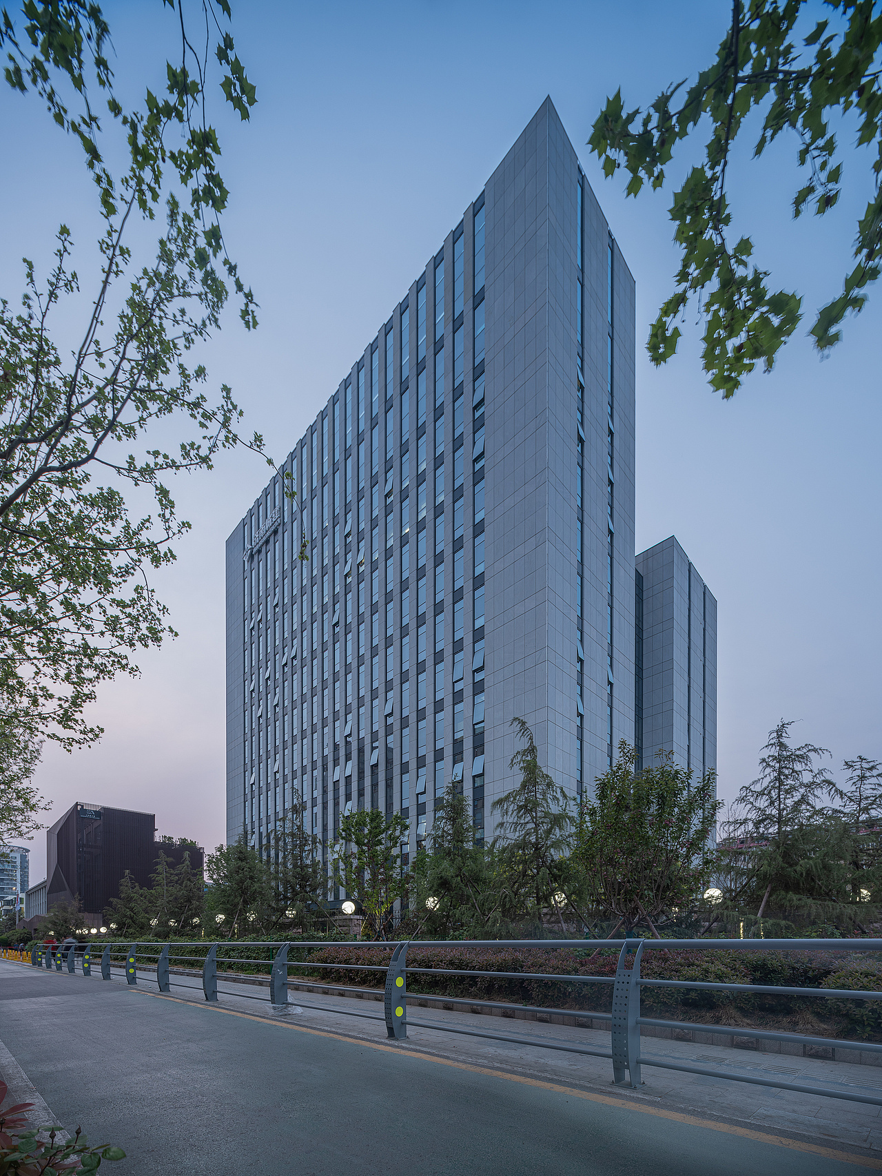 济南城建集团科研综合楼