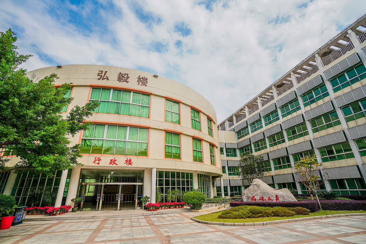 广州增城中学校园篇