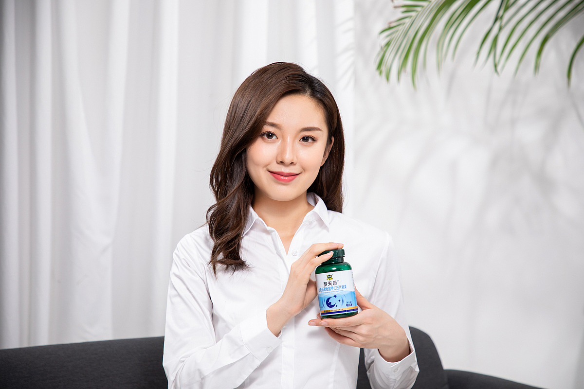 药片 静物+模特拍摄