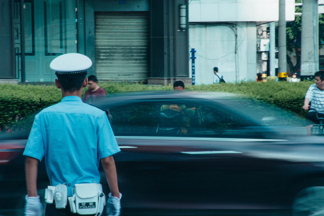 平淡日子里的刺