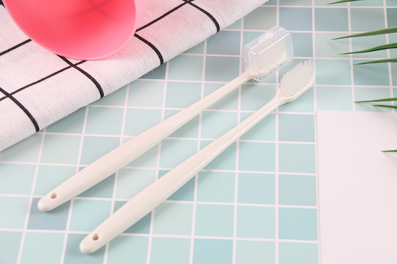 B06洗护用品\C03-口腔护理\V01牙刷