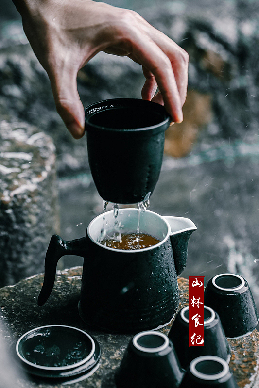 雨势汹汹（图ZMTc1OTMwODgw） - 产品摄影 - 站酷设计师山林纪原创素材 - 站酷ZCOOL