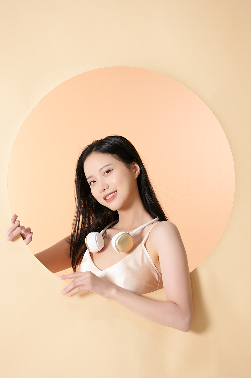 『产品平面+产品视频』爱品儿铝合金挂脖风扇 X 叔的片