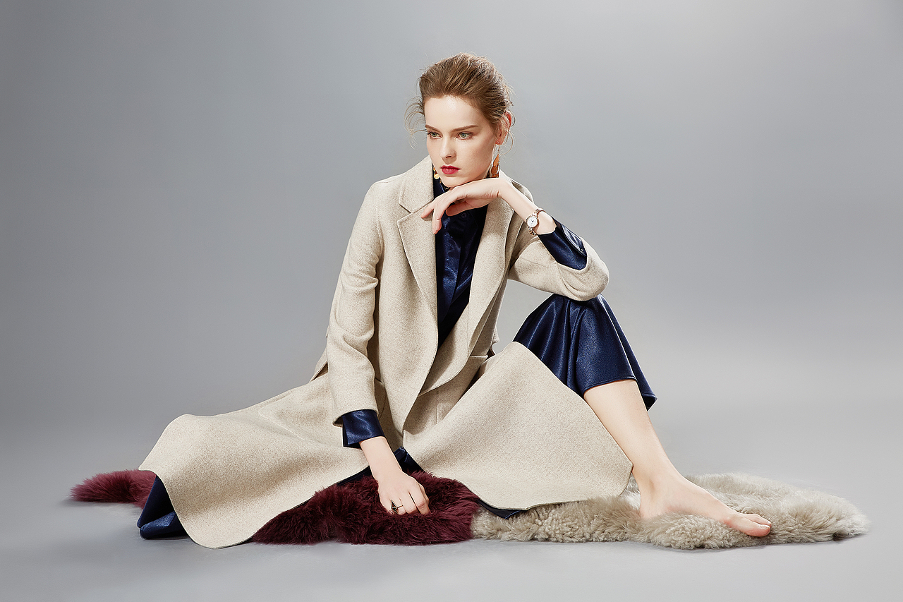 羊绒大衣的拍摄 更注重的质感的体现