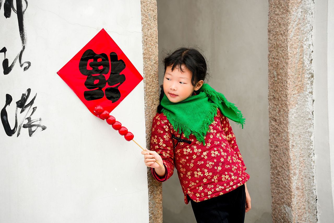 东北大花袄儿童写真（图ZMzYxNTIyMTY0） - 人像摄影 - 站酷设计师王西瓜爱摄影原创素材 - 站酷ZCOOL