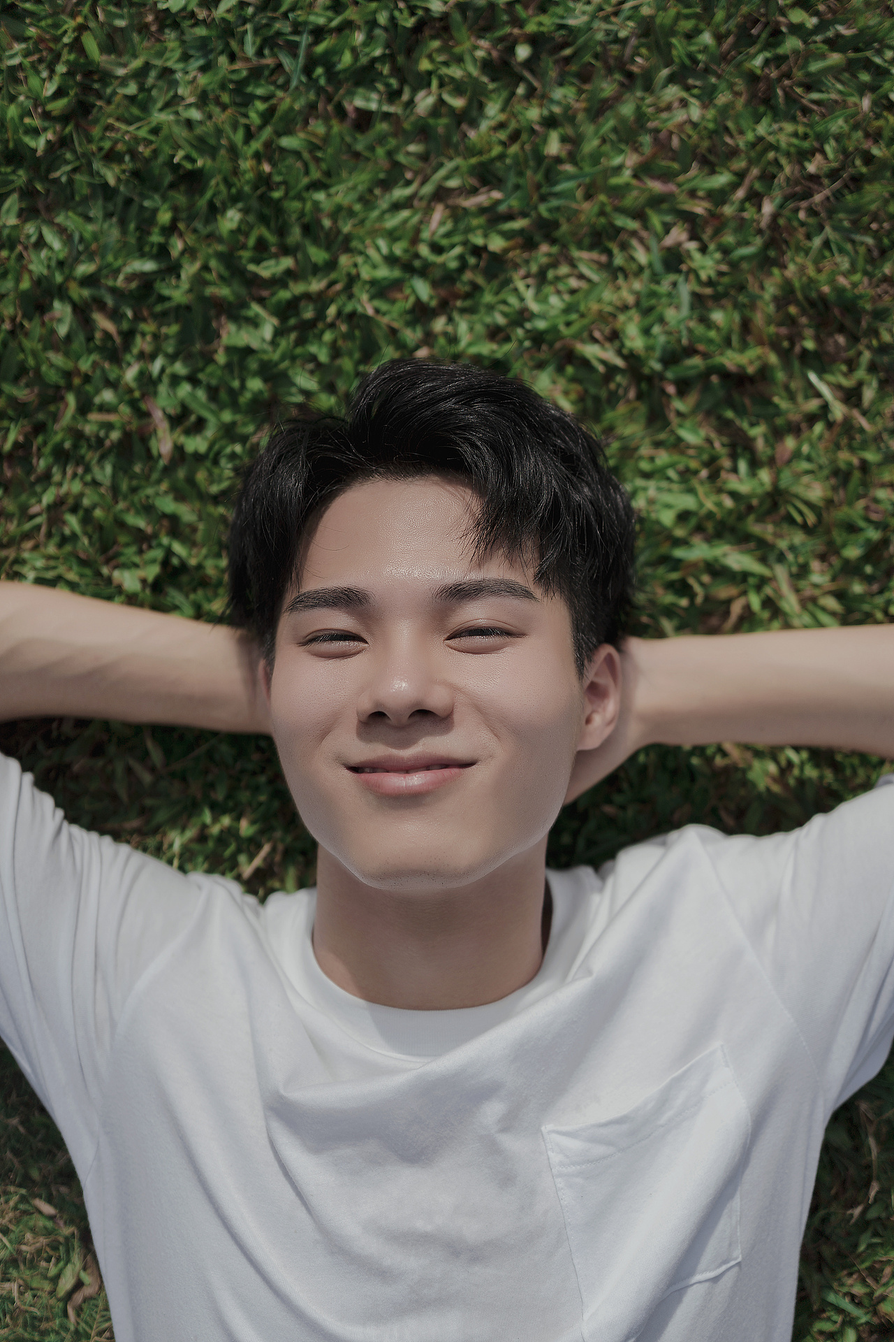 帅哥外景人像男生写真深圳约拍作品信息创作时间2020/07/28添加表情