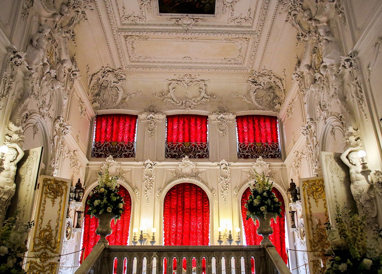 俄罗斯瑰宝-叶卡捷琳娜宫 1990年被列入联合国世界遗产