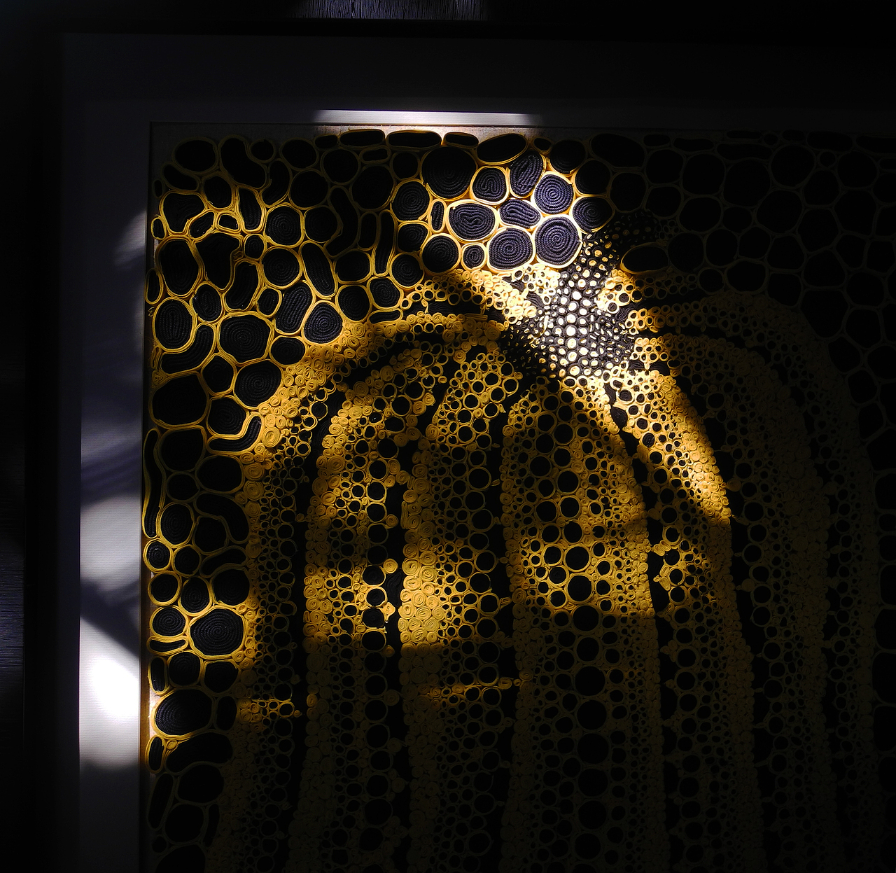 向大师致敬——日本艺术大师草间弥生_朝鹿文化传媒-站酷zcool