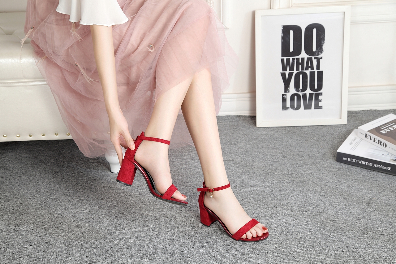 网红女鞋摄影 仙女高跟凉鞋拍照 上脚拍摄 淘宝摄影