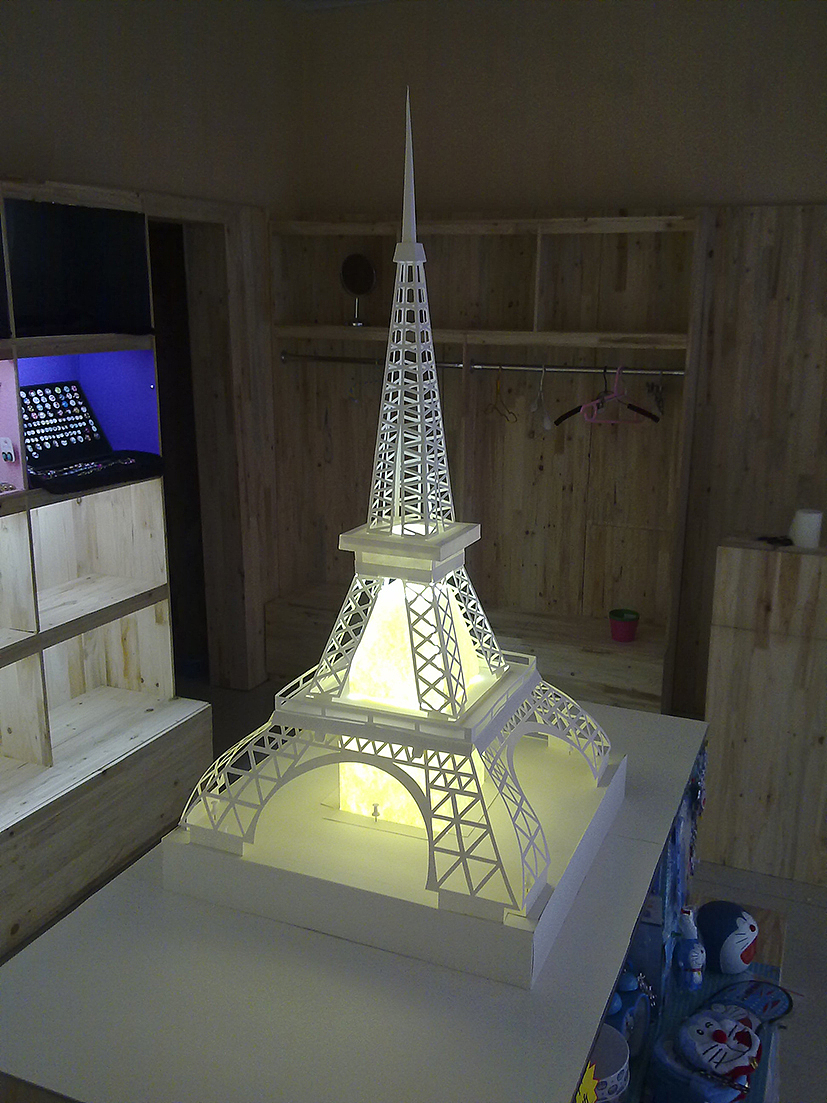 纸雕-埃菲尔铁塔