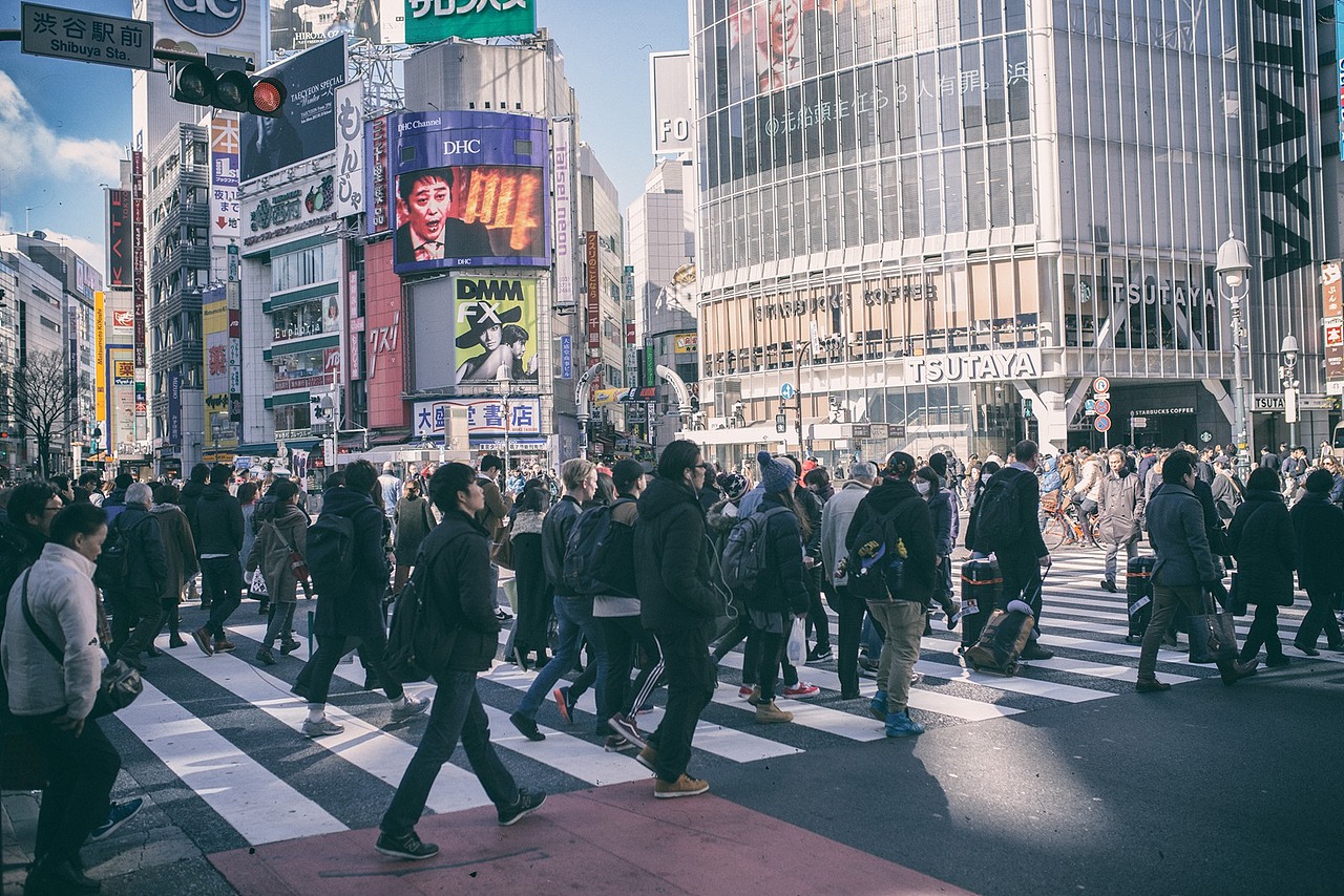 岛国の浅摄纪行-人群篇
