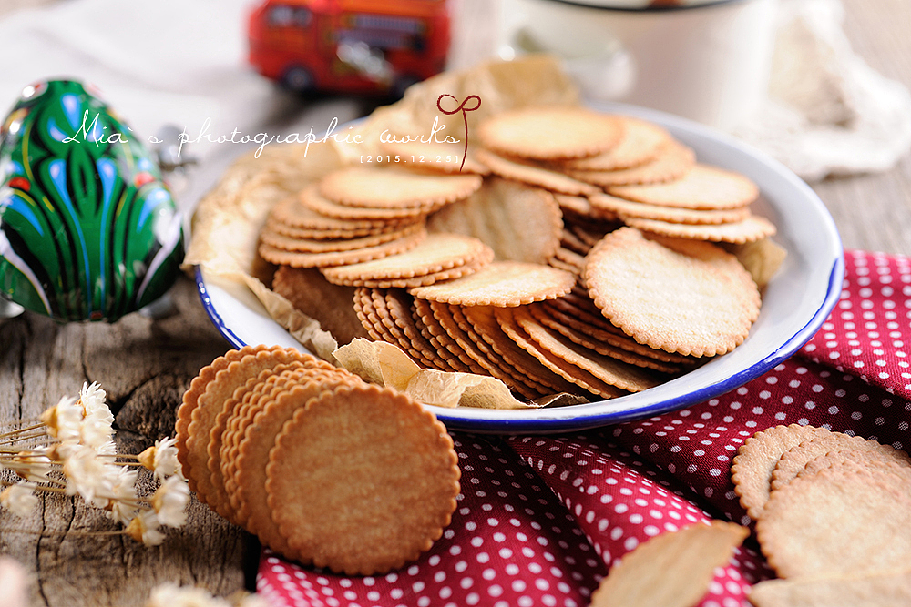 怀旧饼干拍摄（图ZNDM3NDI1OTY=） - 产品摄影 - 站酷设计师猫猫小米原创素材 - 站酷ZCOOL