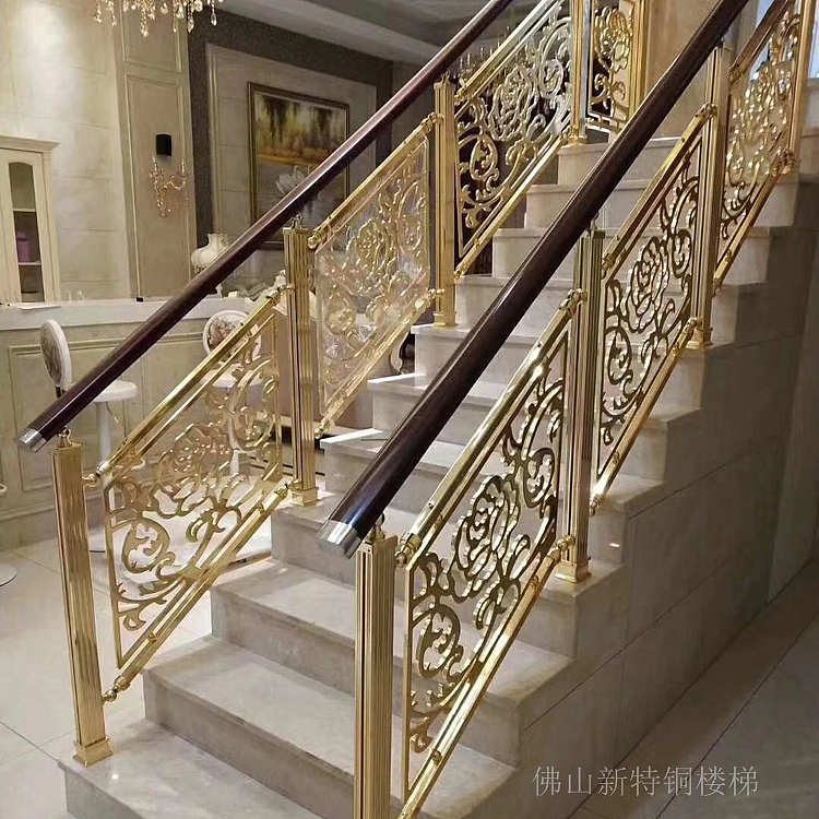 谈谈铝板雕花护栏镀金铜铝护栏作用