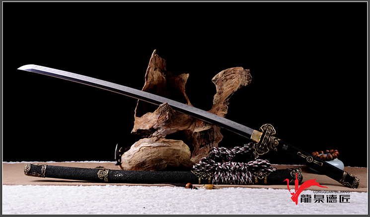 德匠堂宝剑-龙泉刀剑-卫府太刀|本三枚（DJ-1365）（图ZMTg0Mjg1NjEy） - 工艺品设计 - 站酷设计师德匠堂原创素材 - 站酷ZCOOL