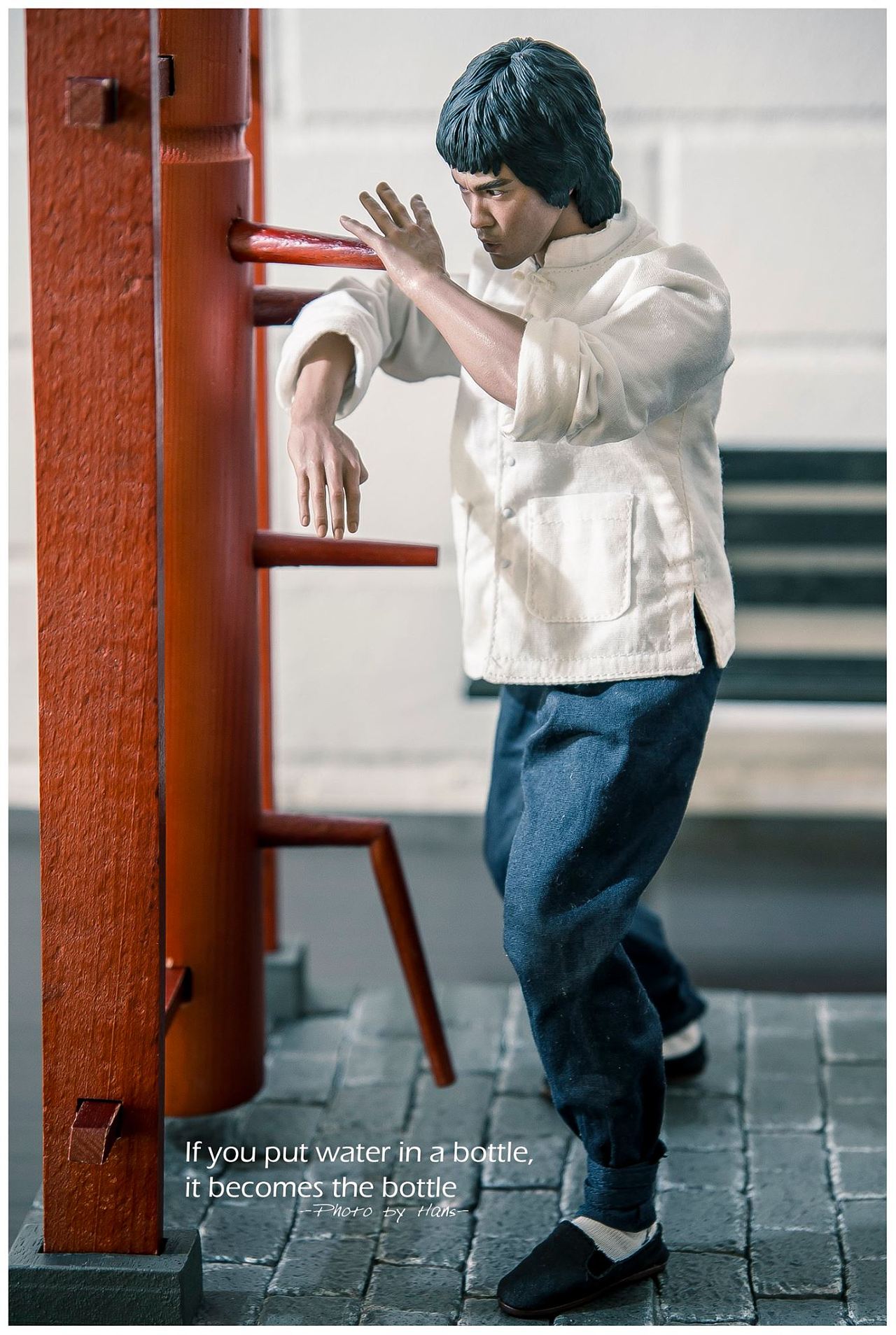 hot toys-李小龙_ be water