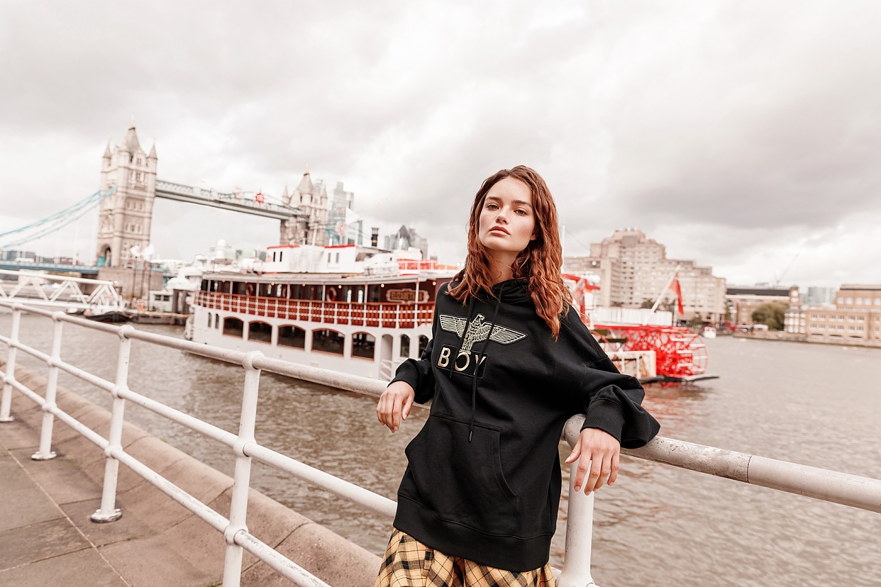 perfeto派菲图全球拍英国旅拍服装广告摄影时尚拍摄