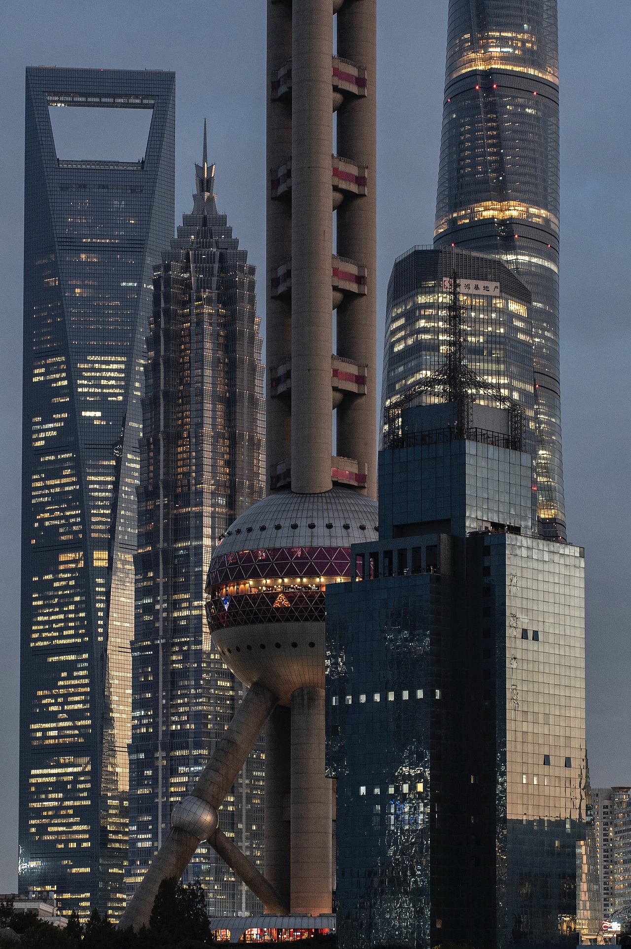 上海陆家嘴带来的压迫感/多图壁纸（图ZMzU5MjMzMzk2） - 风光摄影 - 站酷设计师SHEN_JP原创素材 - 站酷ZCOOL