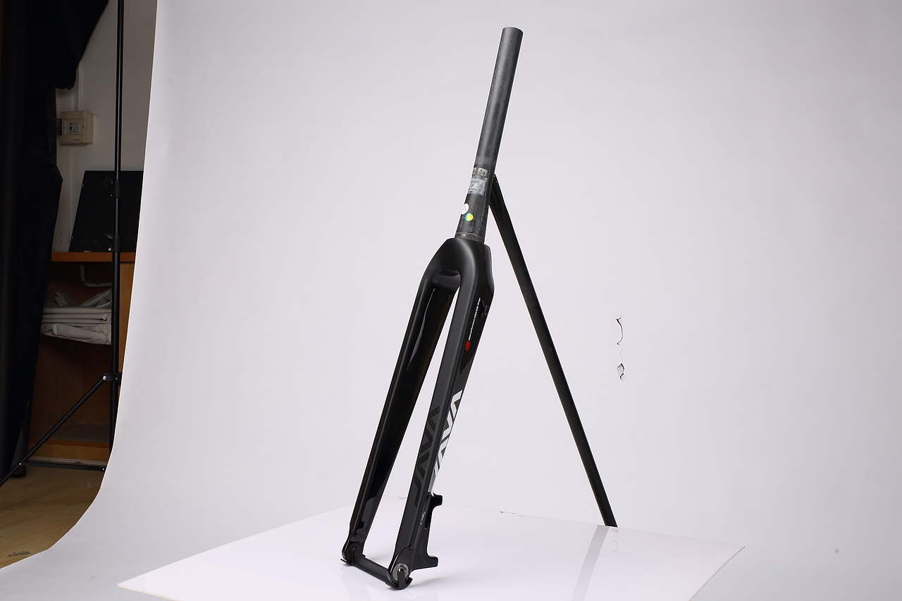 阿里巴巴-客户前叉拍摄-影前布光效果（图ZMTI5MzQyMjA4） - 产品摄影 - 站酷设计师luos1990ebo320原创素材 - 站酷ZCOOL