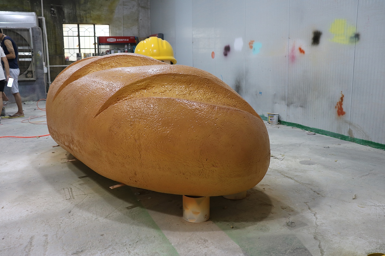 大型定制玻璃钢欧包模型雕塑仿真面包灯造型雕塑装饰品