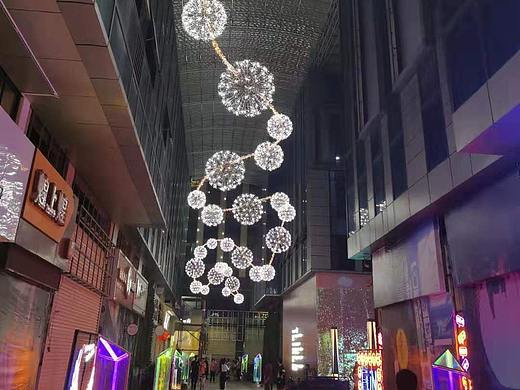 铭星灯饰  空中造型灯吊饰定制工厂