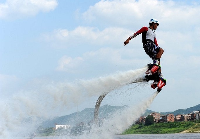 水上乐园空中飞人游乐装置水上飞人娱乐设备租赁
