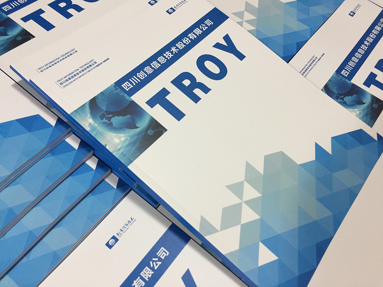 公司宣传册_企业画册设计_企业宣传画册制作_百铂文化（图ZOTQ0NDkwNjA=） - 书籍/画册 - 站酷设计师百铂文化品牌设计原创素材 - 站酷ZCOOL
