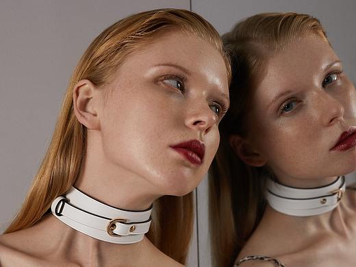 品牌饰品画册海报全包拍摄作品之一