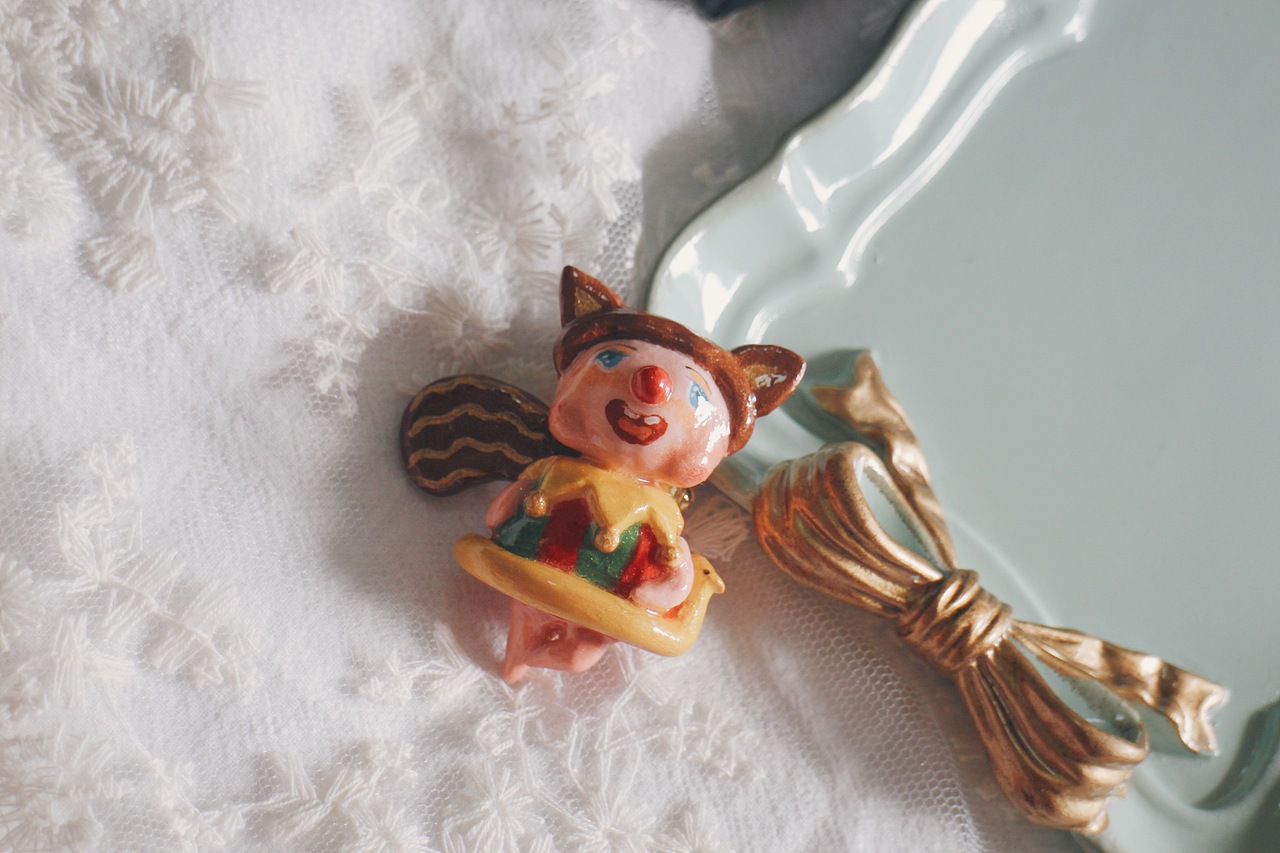 【MY ZOO】手作 复古风格粘土耳环和胸针