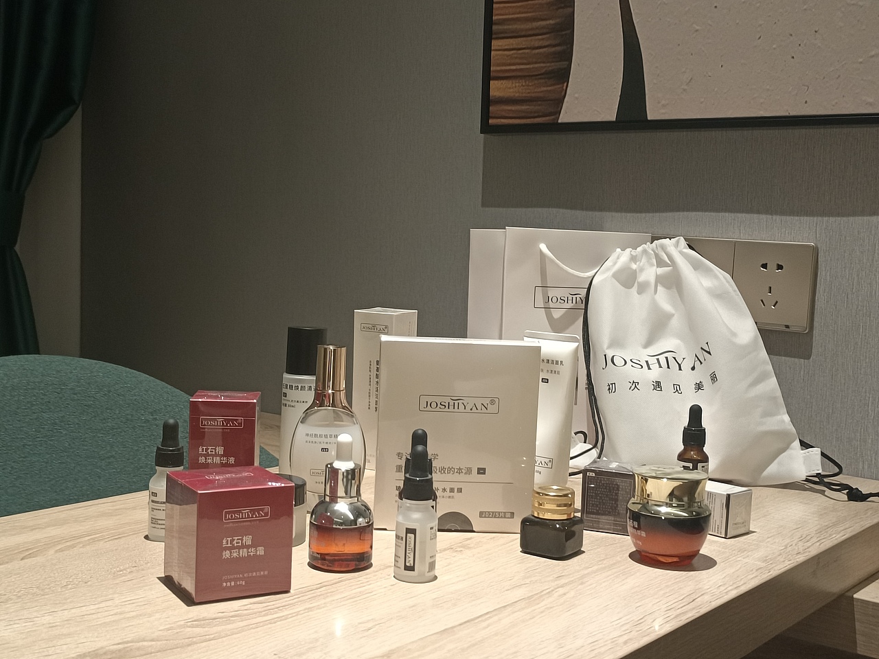 【JOSHIYAN姣侍妍】护肤产品拍摄花絮图