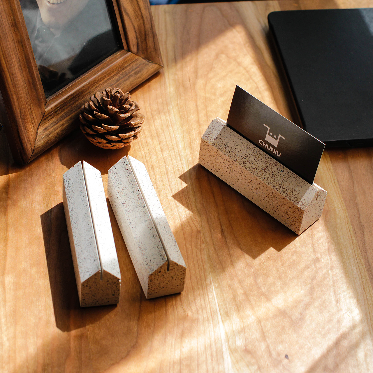 初牛纯手工水磨石名片座卡片夹（图ZMTA3MzM1NTU2） - 生活用品 - 站酷设计师初牛原创素材 - 站酷ZCOOL