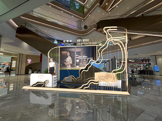恒隆府商场展示