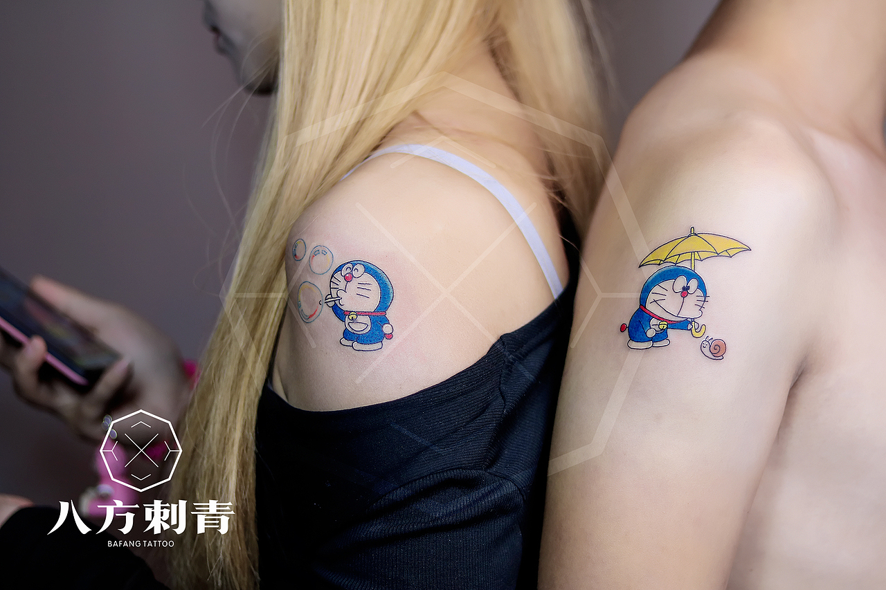 情侣哆啦A梦纹身图案
